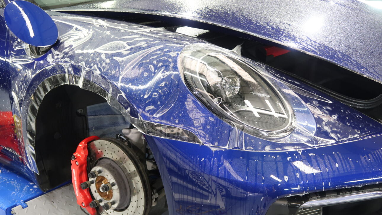 Lüks Araçlarda PPF Kaplama Neden Vazgeçilmez?